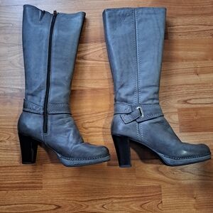 Elegant Gray Heeled Boots for Women